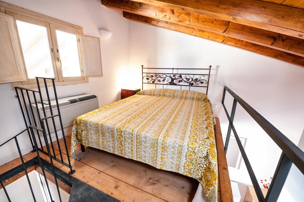Villa Pace Pozzolengo Room photo