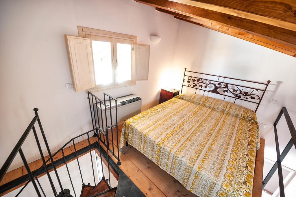 Villa Pace Pozzolengo Room photo